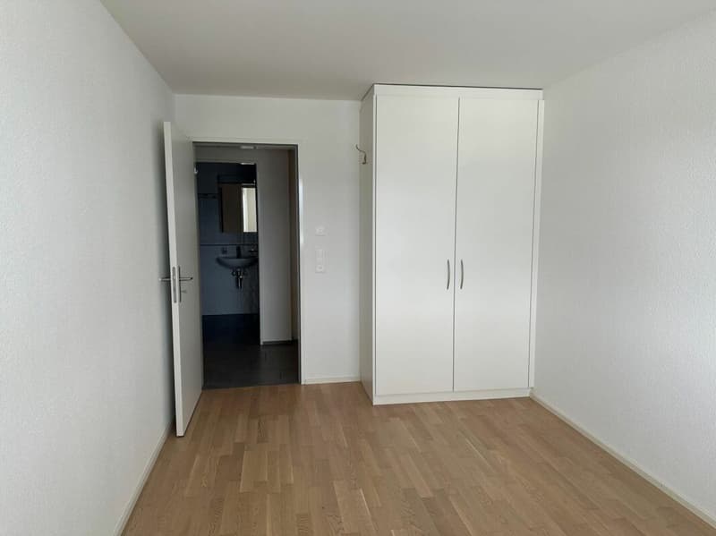 Grosszügige 3.5-Zimmer-Wohnung an ruhiger Lage (7)
