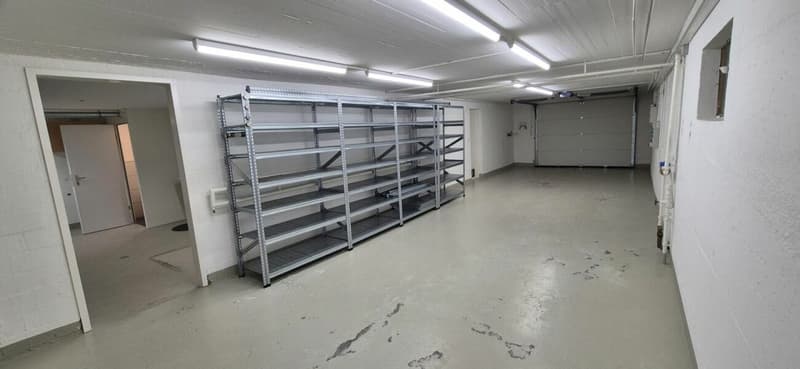 Lagerraum und Garage mit vielseitigen Nutzungsmöglichkeiten (3)