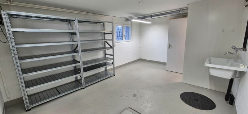 Lagerraum und Garage mit vielseitigen Nutzungsmöglichkeiten (5)