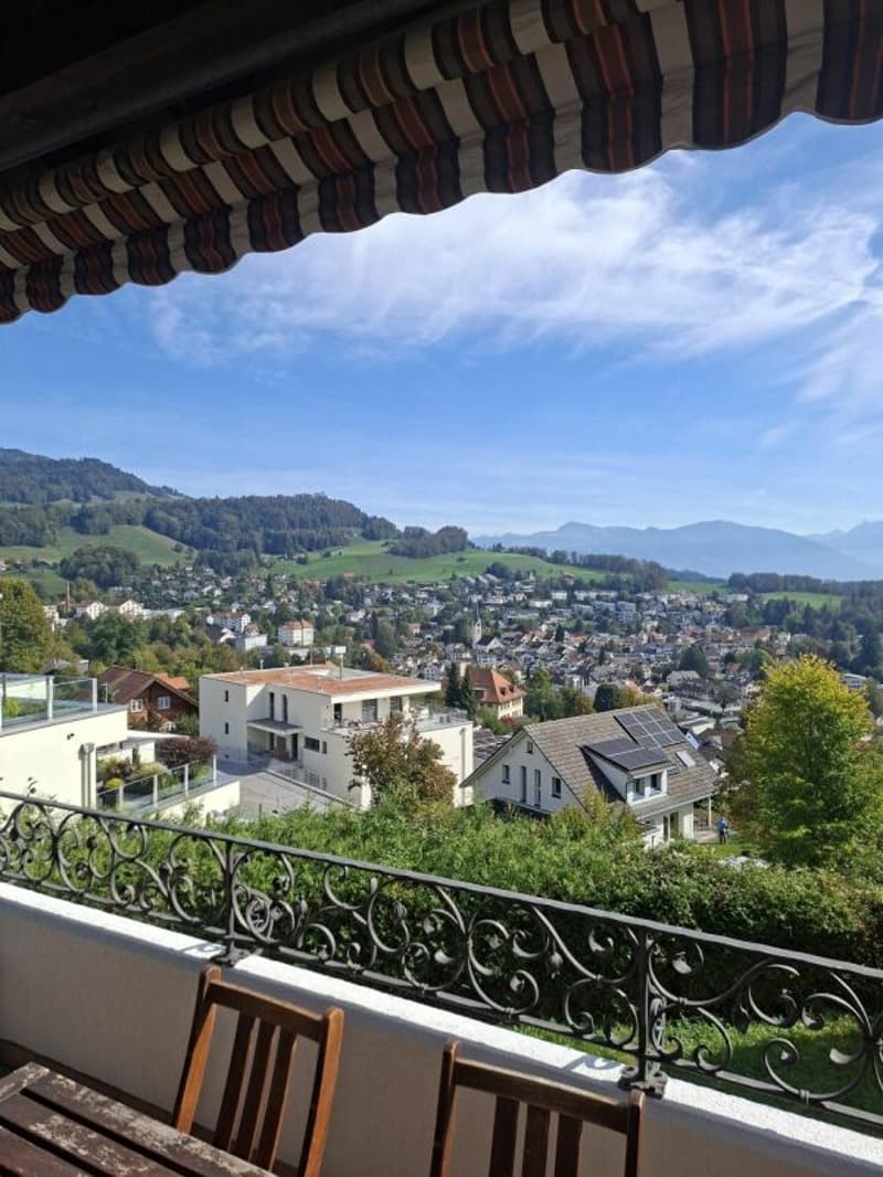 Charmantes Einfamilienhaus mit traumhafter Aussicht (2)