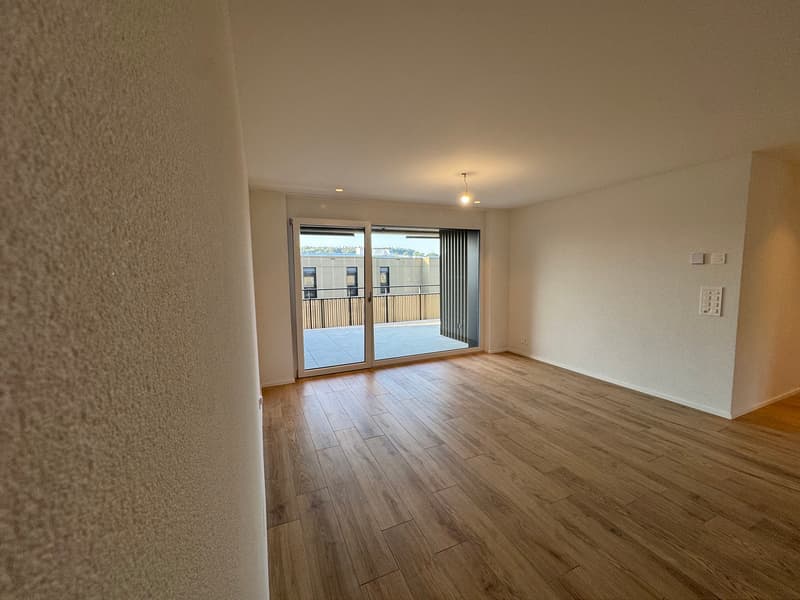 05596 - Appart. 3½ locali - IMP. CHAMP-RIOND 8 - MATRAN (2)