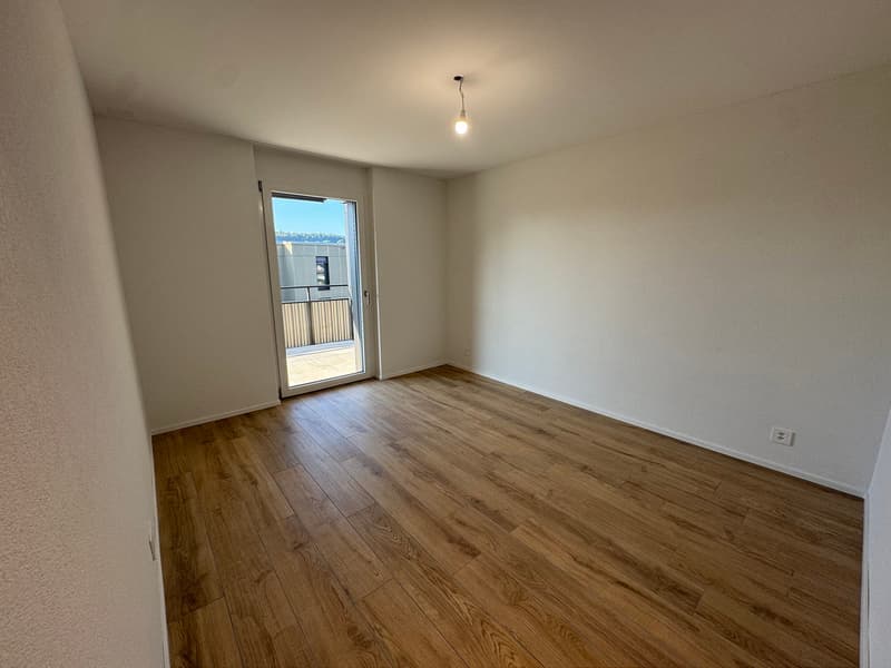 05596 - Appart. 3½ locali - IMP. CHAMP-RIOND 8 - MATRAN (6)
