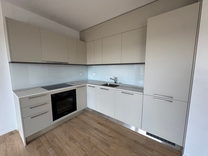 05696 - Appart. 3½ locali - IMP. CHAMP-RIOND 24 - MATRAN (5)