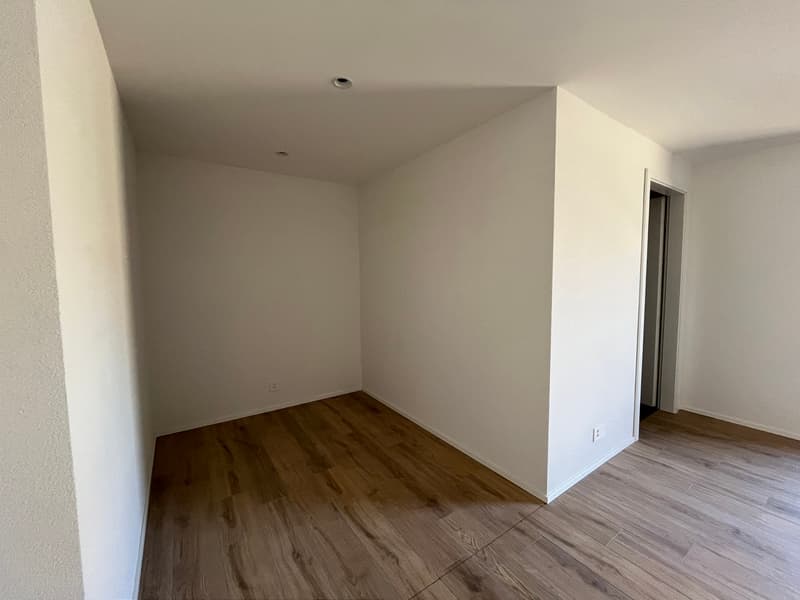 05662 - Appart. 4½ PCES - IMP. CHAMP-RIOND 20 - MATRAN (8)