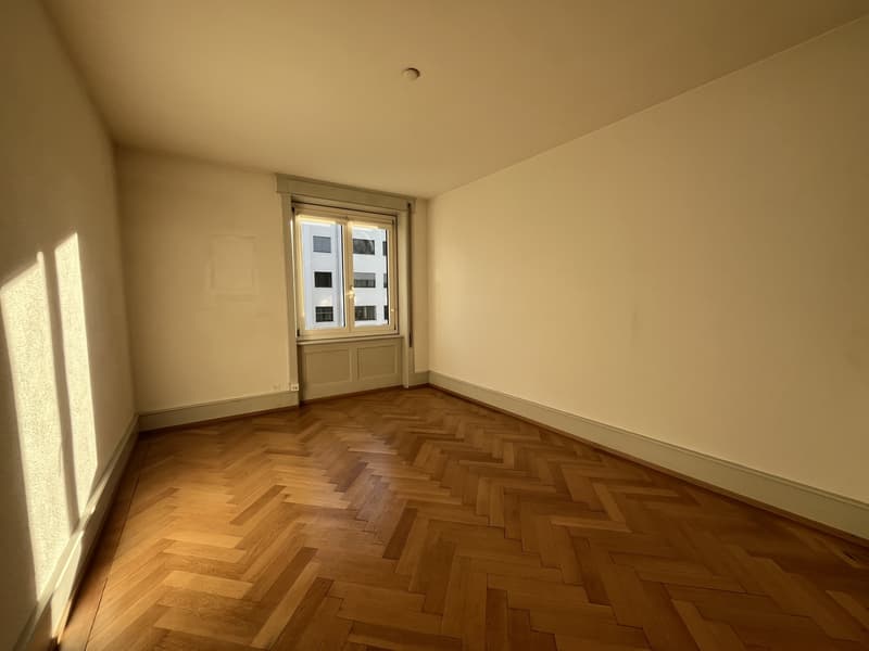 02259 - Surface commerciale - BD PEROLLES 31 - FRIBOURG (2)