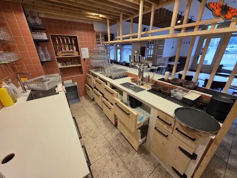 bar