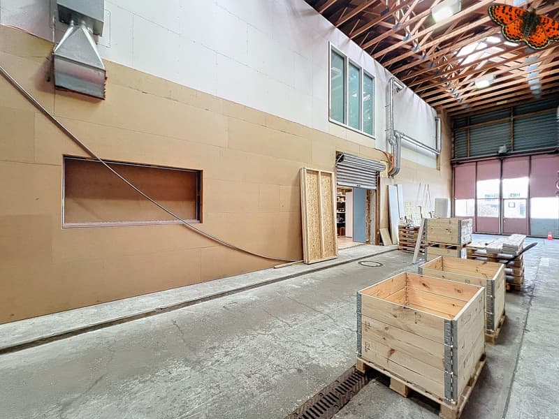 Magazzino divisibile di 1'730 m² vicino agli assi autostradali (10)