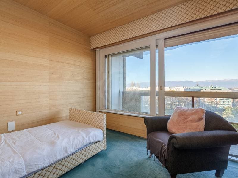 Bright Apartment - Cologny (4)