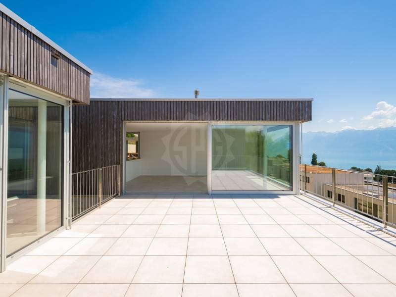 New villa with spectacular views of Lake Geneva in Lutry (3)