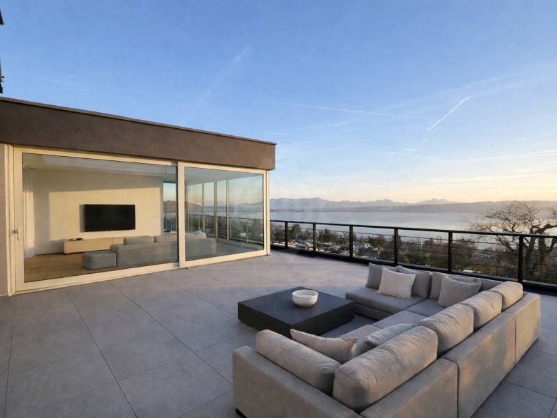 Neue Villa mit spektakulärer Aussicht auf den See in Lutry (11)