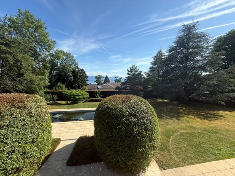 Magnificent property in a green setting in Lausanne (4)