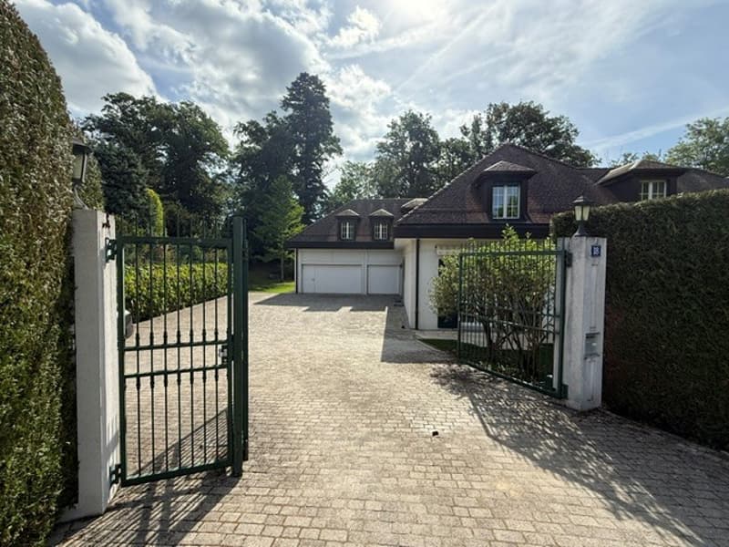 Magnificent property in a green setting in Lausanne (2)