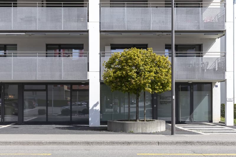 Commercial space (3)