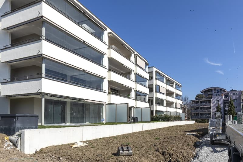 You dream of a beautiful terrace and a garden in the city? (18)