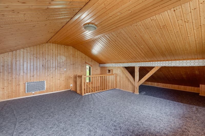 EN EXCLUSIVITÉ – Chalet avec vue imprenable sur les Préalpes fribourgeoises (17)