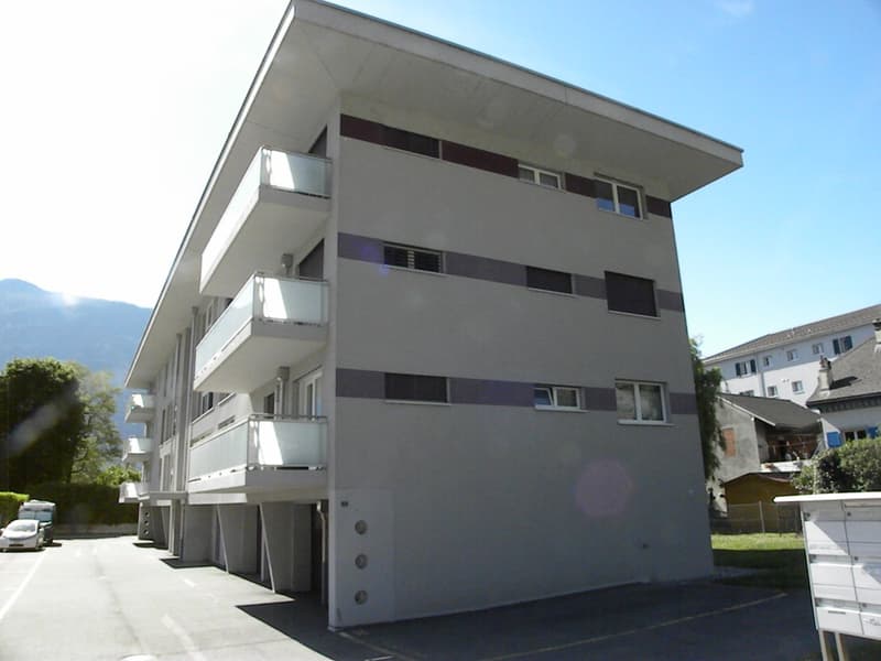 Modern studio with balcony in Fully (2)
