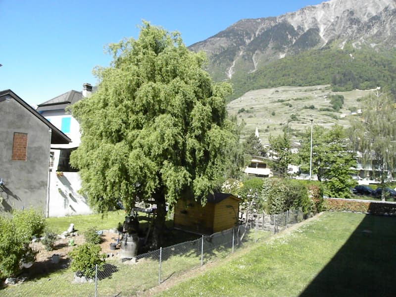 Modern studio with balcony in Fully (3)
