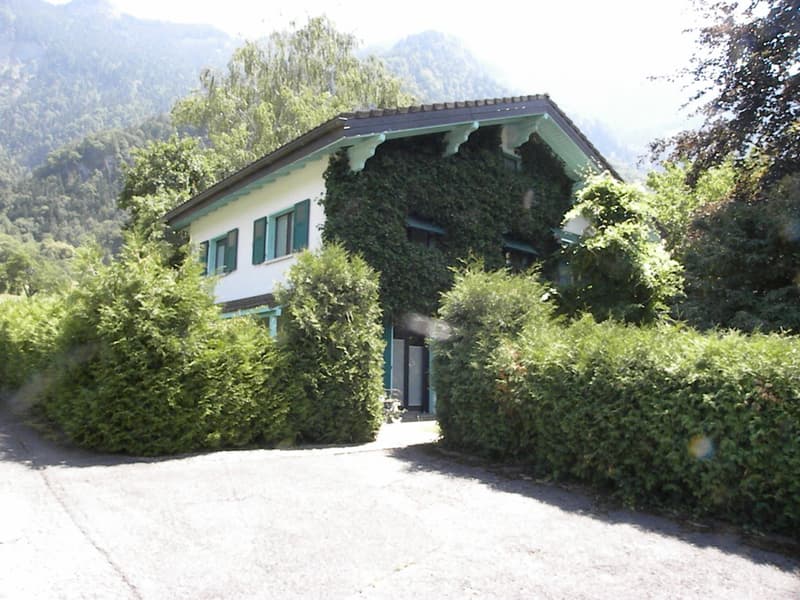 Charmante maison individuelle de 6.5 pièces à Bex (3)
