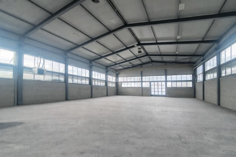 Magazzino industriale di circa 700m² (3)