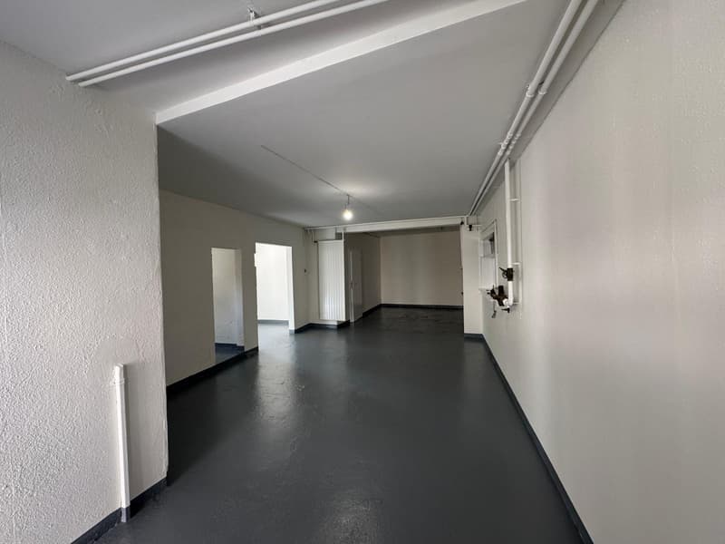 Locale commerciale di 70m² - Grande potenziale di allestimento (3)