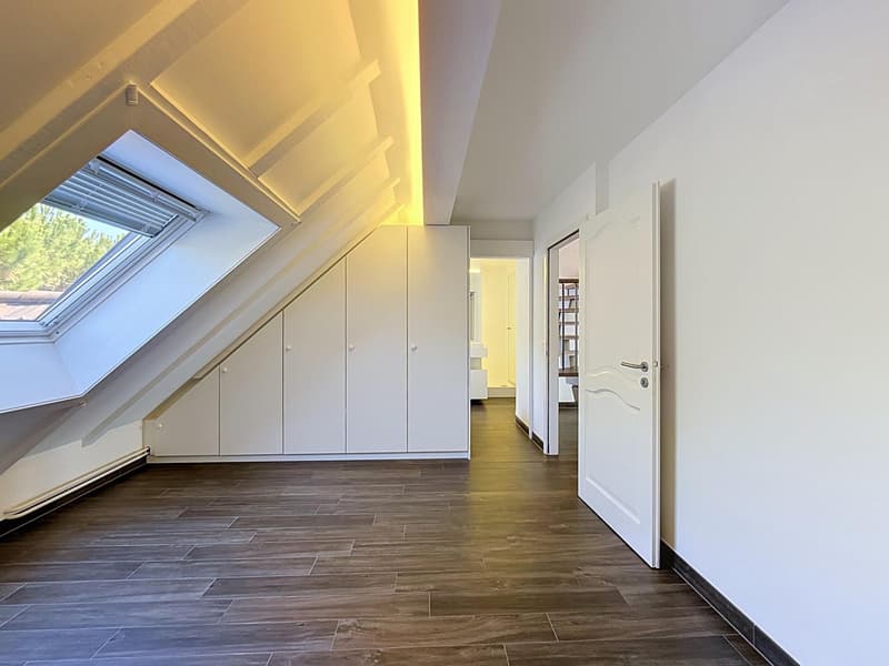 Appartement de 4½ pièces en duplex dans les combles (9)