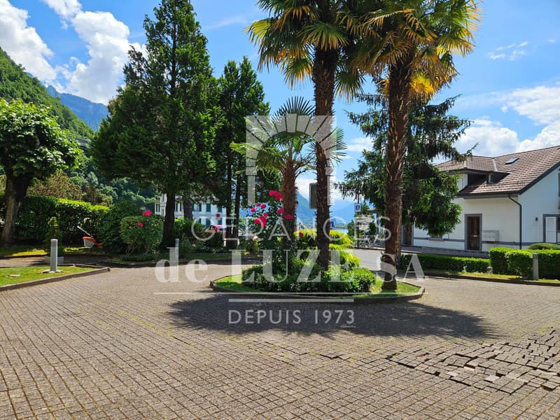 Balcone con vista sul lago: 2 pezzi con vista sul castello di Chillon (4)