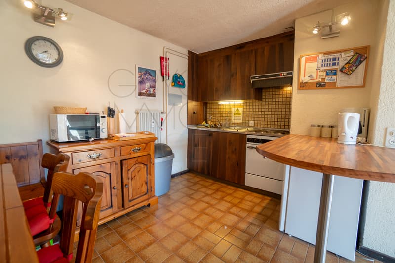 Apartment to renovate, 150m from the ski slopes (2)
