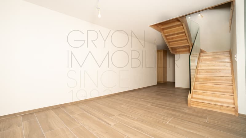 Elegante duplex alpino, 140 m² abitabili + garage, vicino Barboleuse (5)