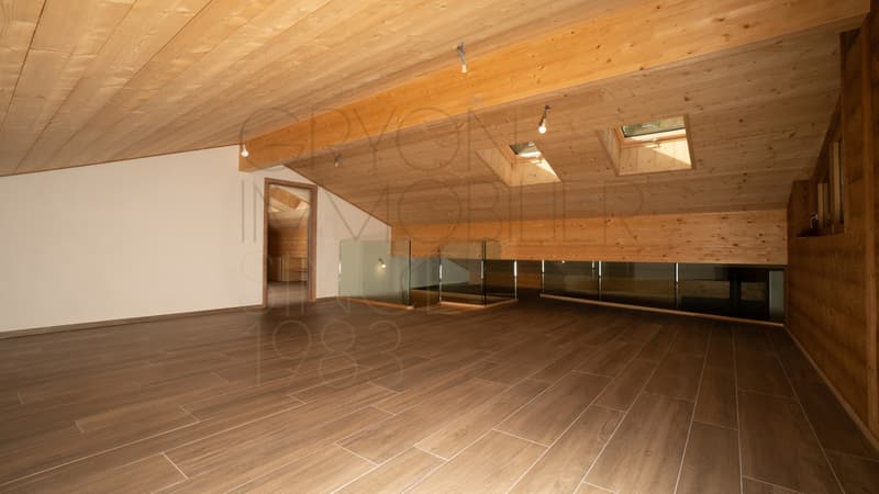 Elegante duplex alpino, 140 m² abitabili + garage, vicino Barboleuse (6)