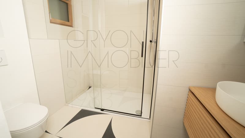 Elegante duplex alpino, 140 m² abitabili + garage, vicino Barboleuse (11)
