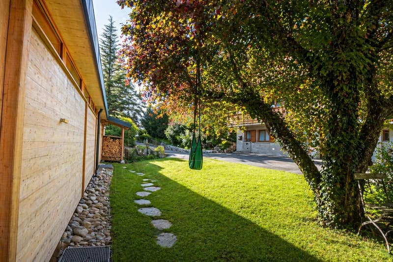 Rareté à Gryon - chalet rénové, vue Dents du Midi et grand jardin (2)