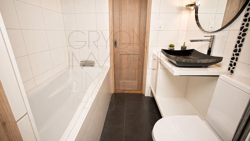 Rareté à Gryon - chalet rénové, vue Dents du Midi et grand jardin (11)