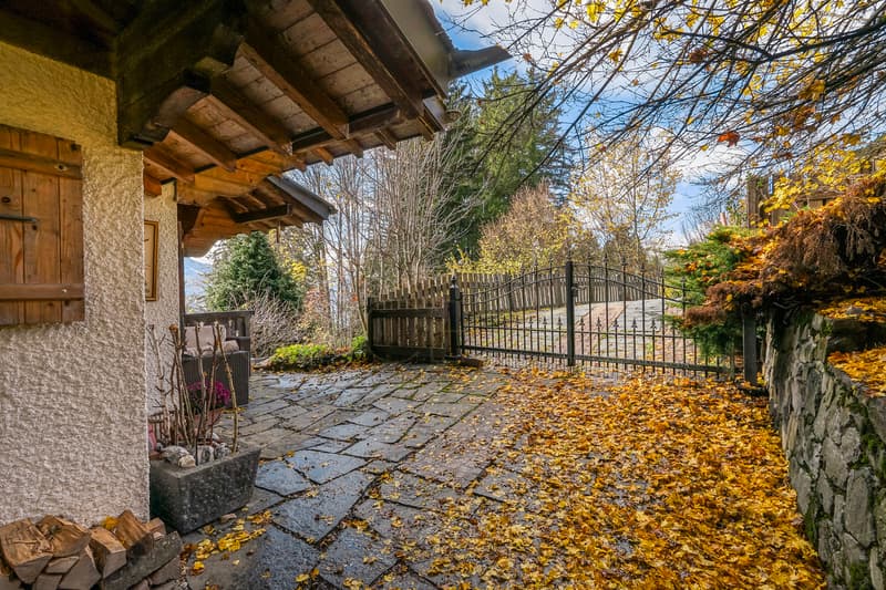 Chalet Rose: Tranquility and Nature in La Barboleuse (9)
