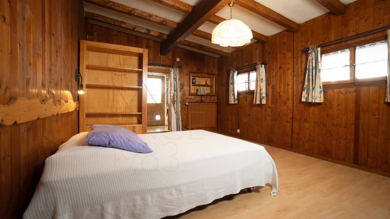 Typical family chalet in Gryon with garden and outbuildings (11)