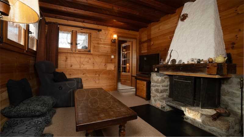 Typical family chalet in Gryon with garden and outbuildings (5)