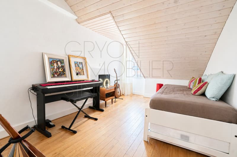 Appartement sous les toits à Gryon avec balcon et vue alpine (7)