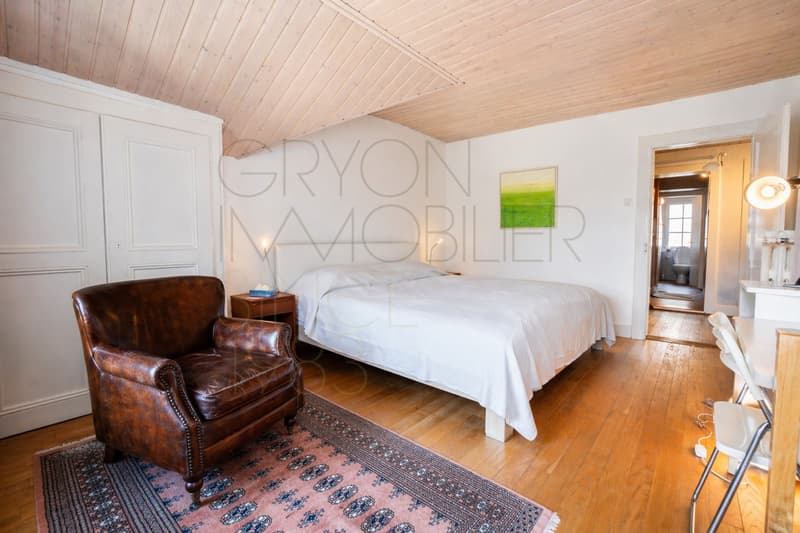 Appartement sous les toits à Gryon avec balcon et vue alpine (2)