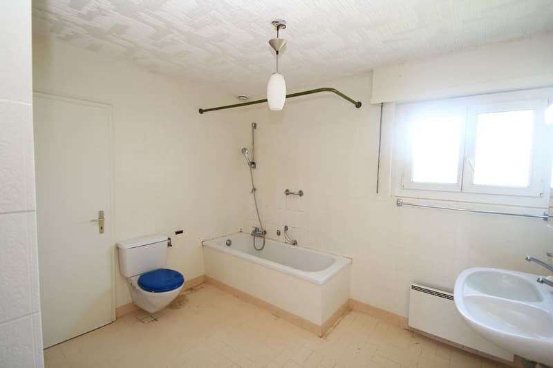 Salle des bains-WC rez-supérieur