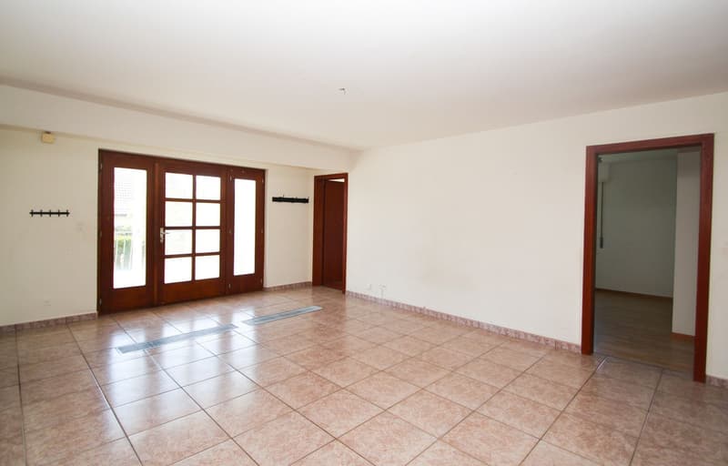 Pièce centrale appartement rez-supérieur