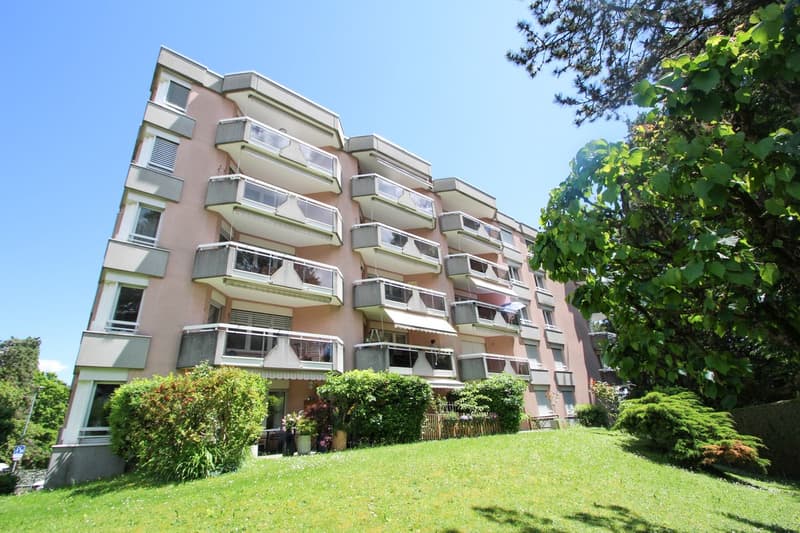 Apartment 4.5 rooms, located on the 1st floor with balcony (2)