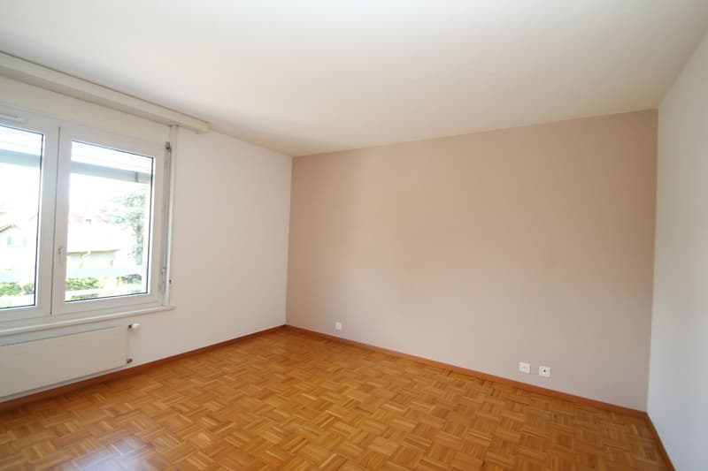 Apartment 4.5 rooms, located on the 1st floor with balcony (9)