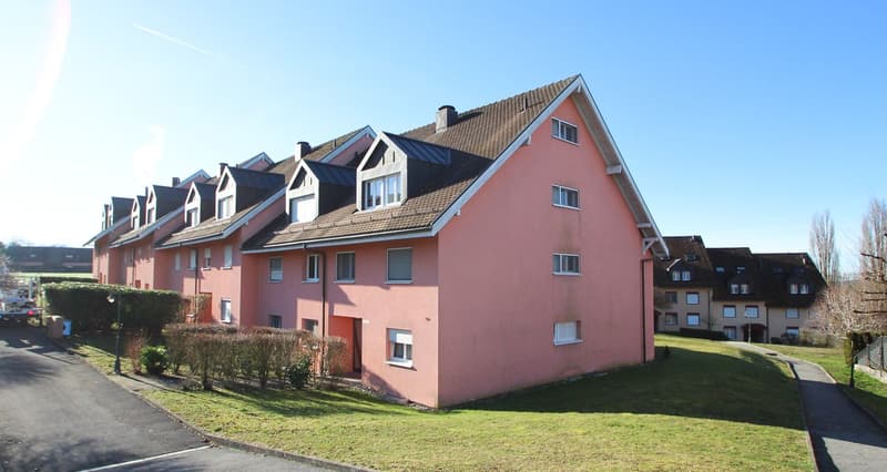 Charmanter Apartment 3.5 Zimmer mit Balkon - 1. Etage (1)