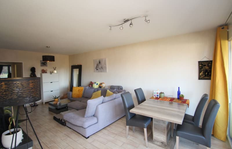 Charmanter Apartment 3.5 Zimmer mit Balkon - 1. Etage (7)