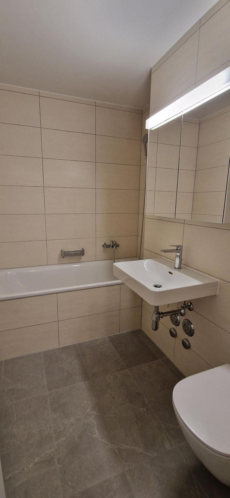 Magnifique appartement de 3,5 pièces entièrement rénové à Clarens (3)