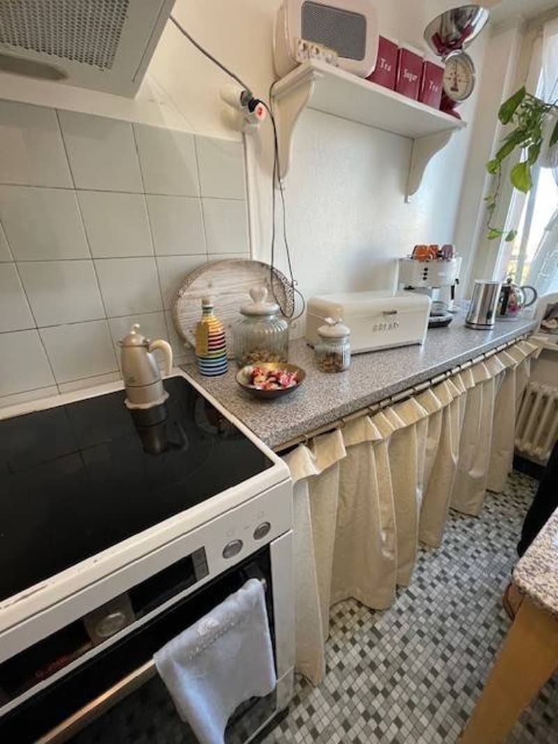 3-room apartment, 5 minutes walk from the city center with balcony (2)