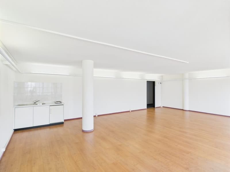 Ufficio di 64 m2 al 1° piano in un edificio con posizione strategica (3)