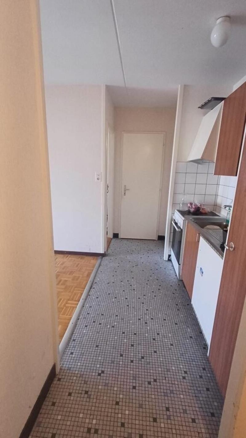 Appartamento di due locali al 5° piano con balcone a Renens (4)