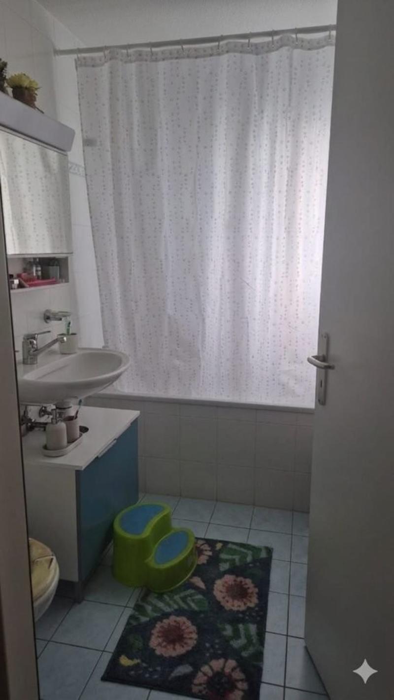 Appartamento di 4.5 locali al piano terra con balcone a Nyon (5)