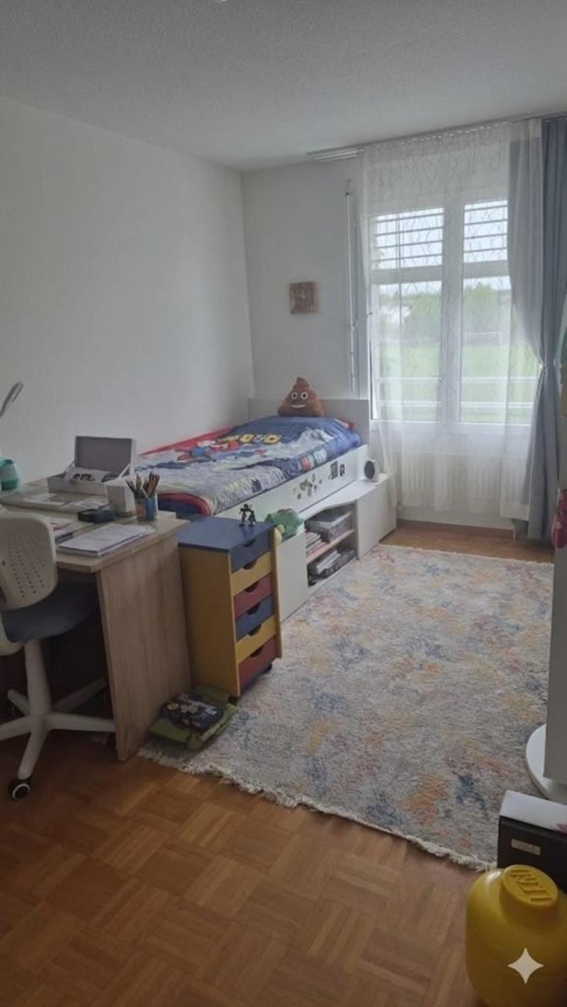 Appartamento di 4.5 locali al piano terra con balcone a Nyon (4)