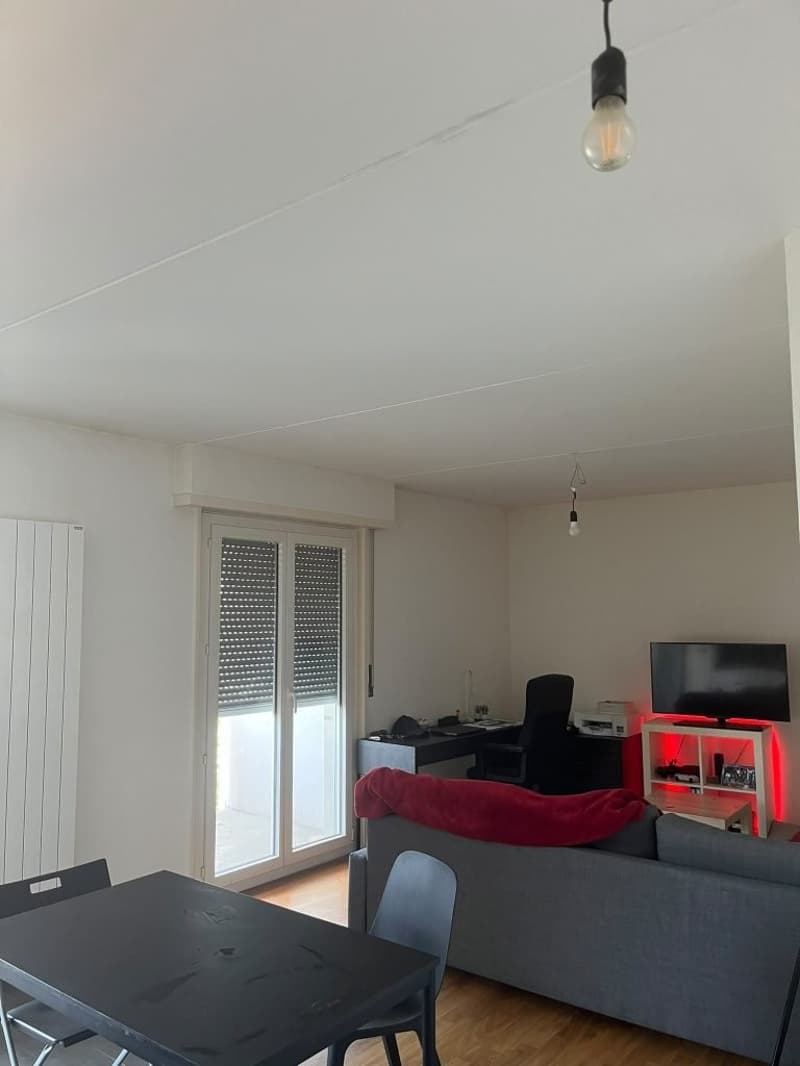 2.5-room apartment on the 3rd floor with balcony in Renens (2)